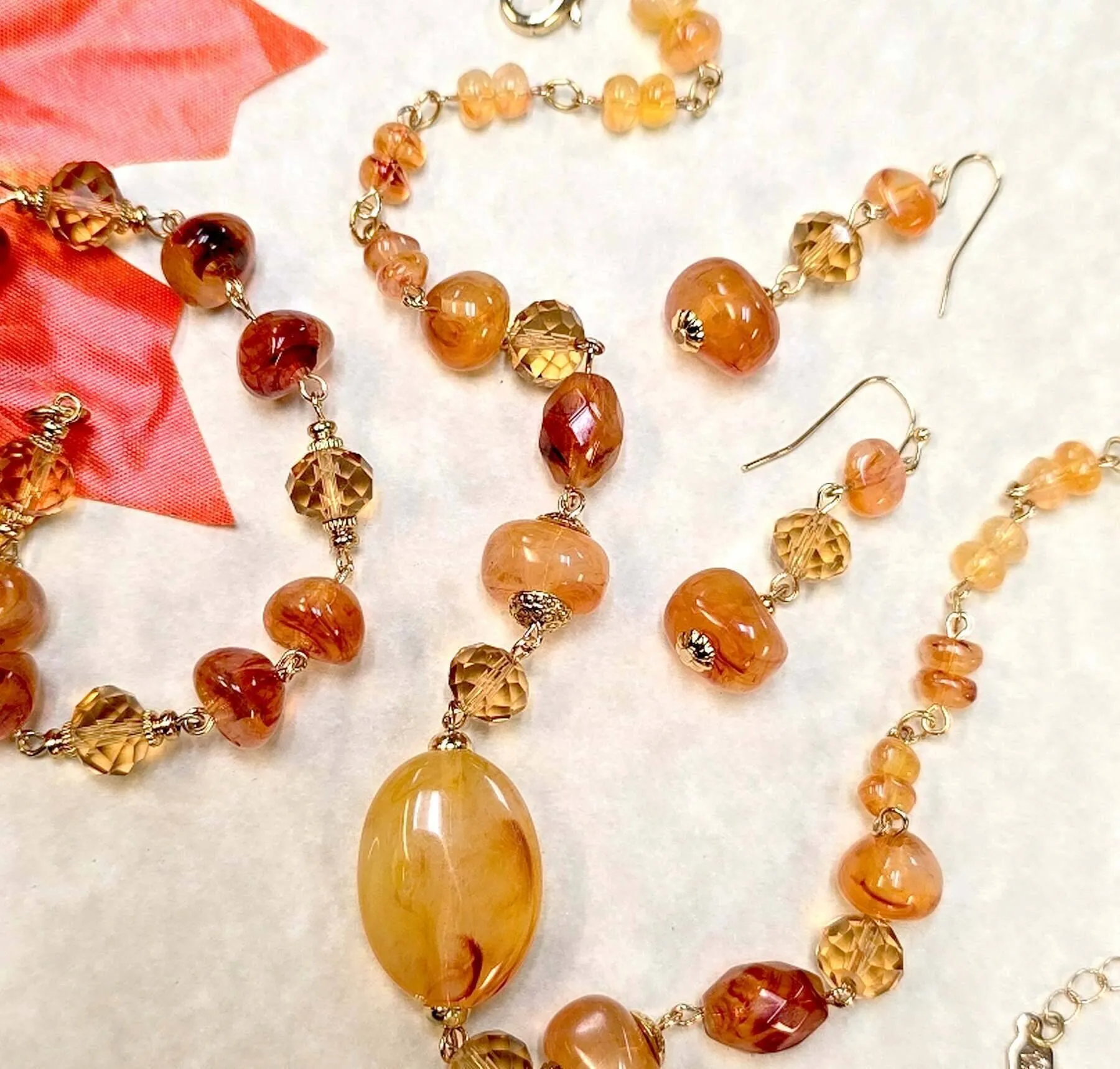 1928 Jewelry Marble Effect & Topaz Crystal Beaded Necklace 15"   3" Extension