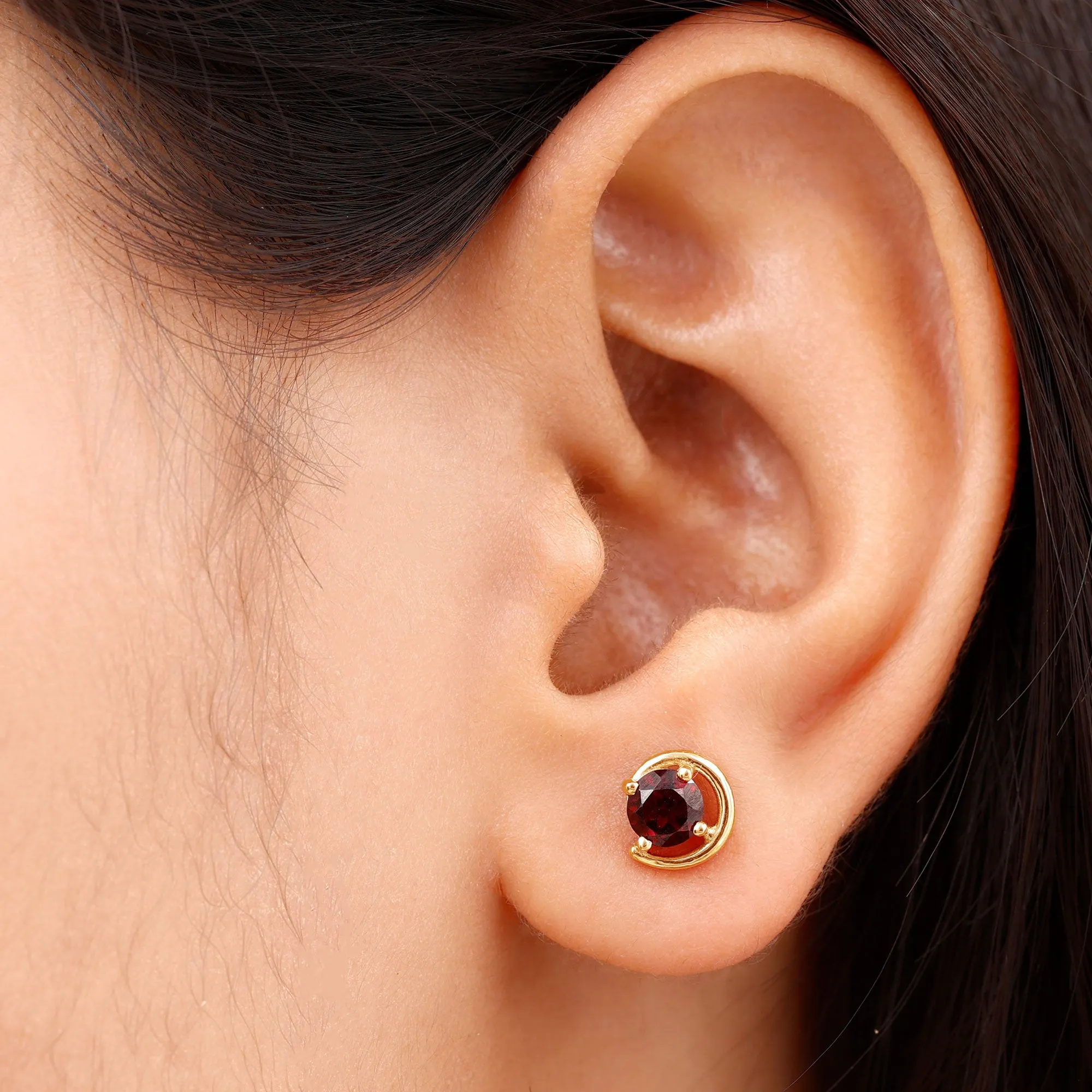 5 MM Garnet Solitaire and Gold Simple Stud Earrings