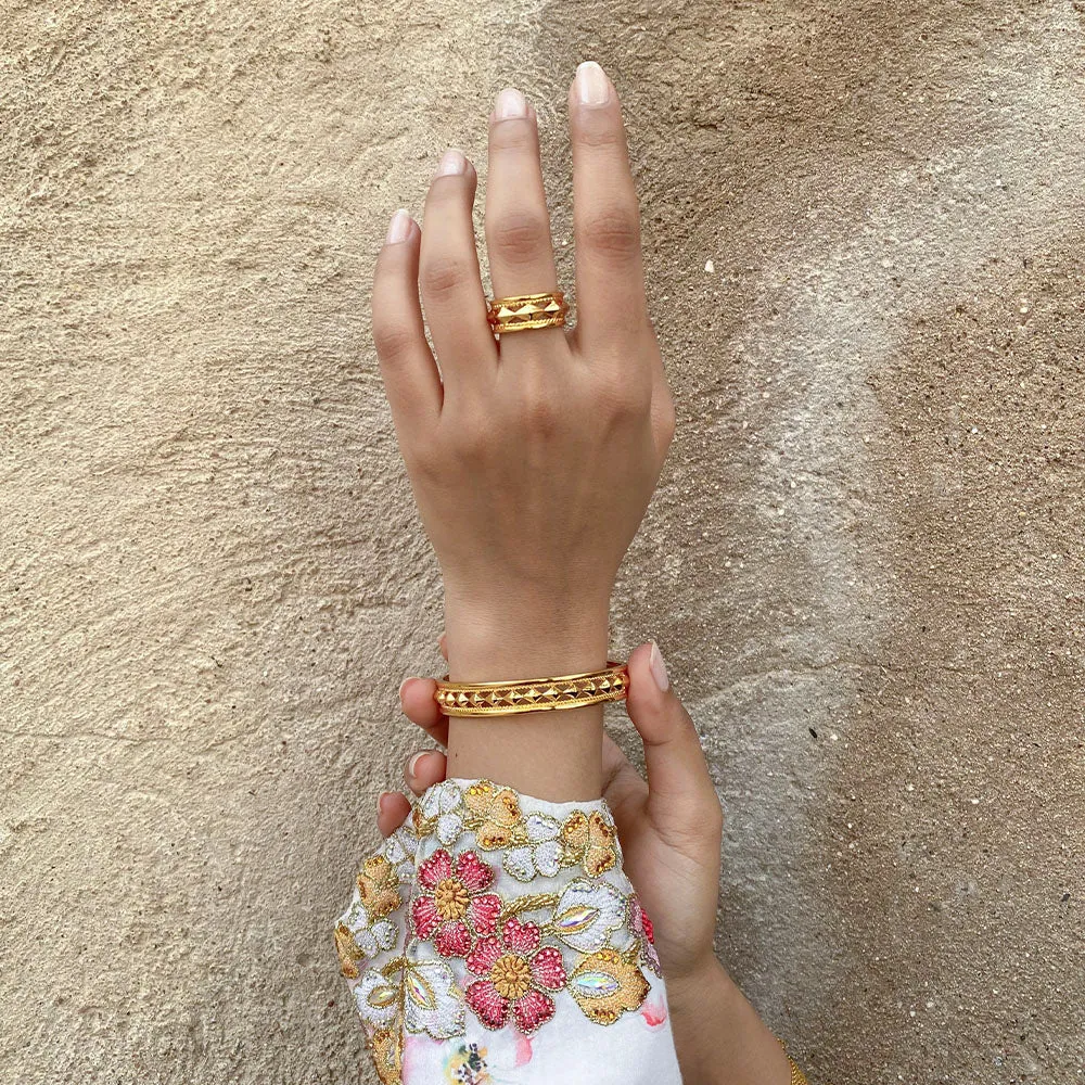 Anaqa / Bangle Gold