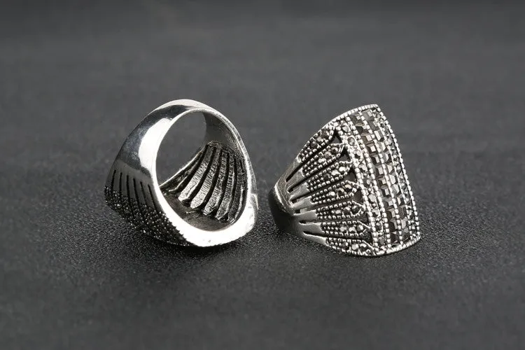 Big Butterfly Ring Fashion Black Crystal Rings For Women Punk Rock Style Wedding Party Accessories Love Gift