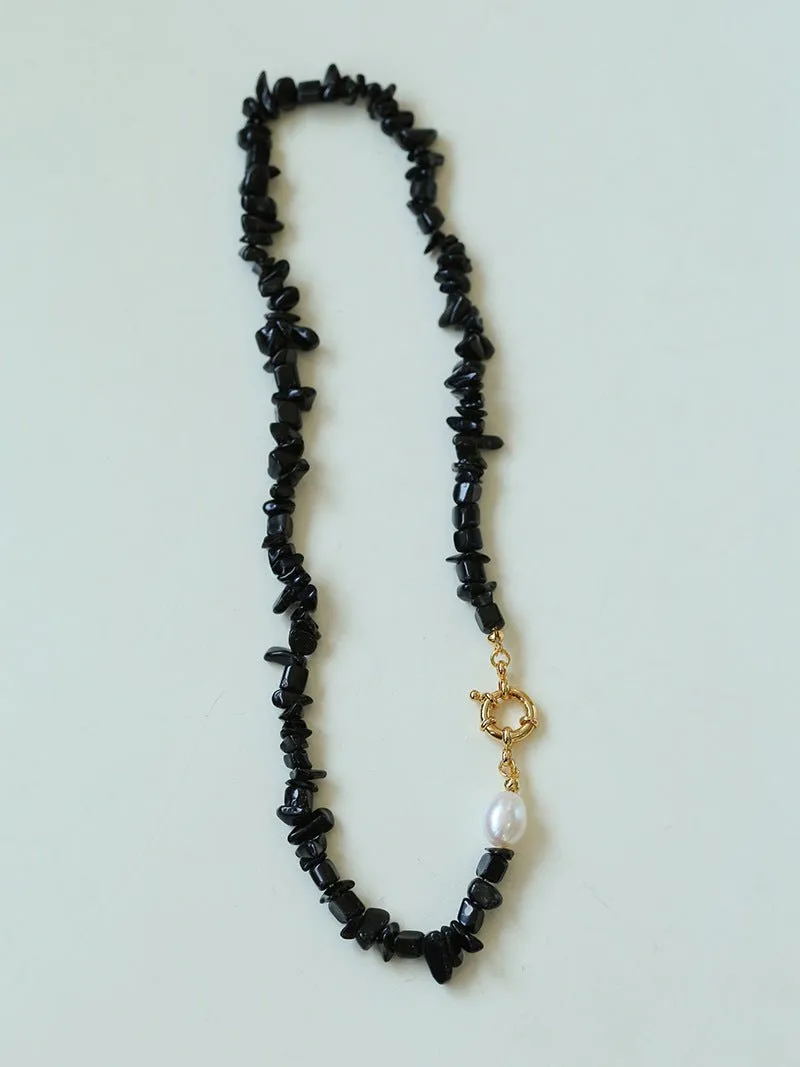 Brilliant Black Agate Crushed Stone and Pearl Necklace