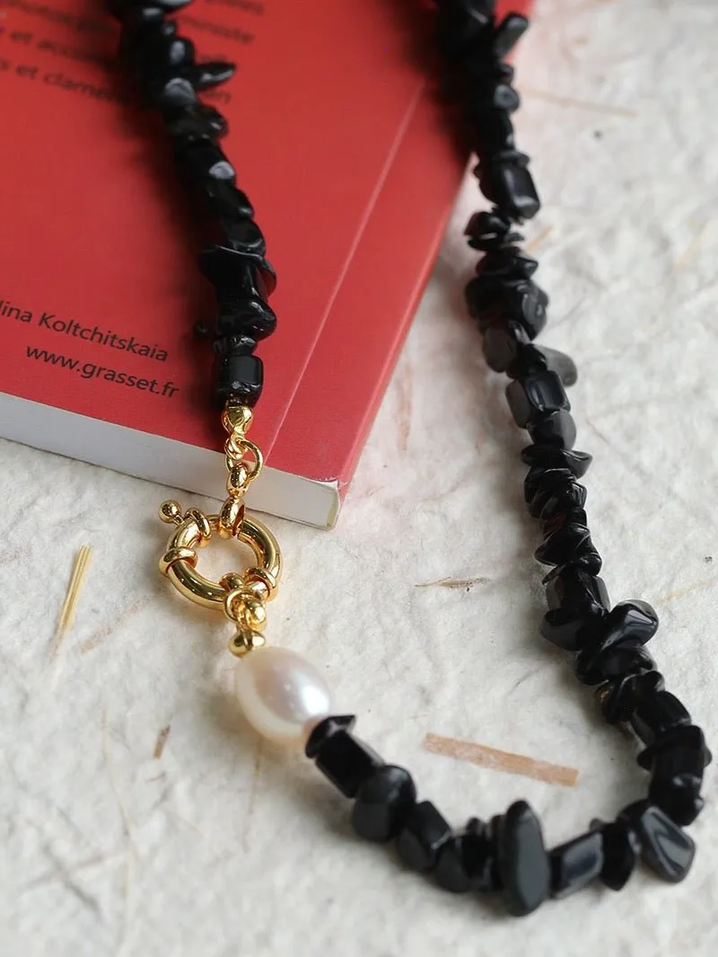 Brilliant Black Agate Crushed Stone and Pearl Necklace