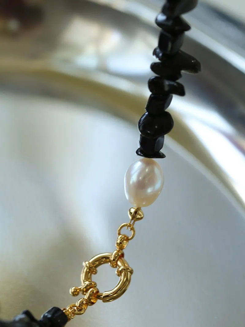 Brilliant Black Agate Crushed Stone and Pearl Necklace