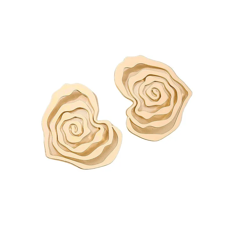 Extravagant European and American Rose Hollow Heart Earrings - Vienna Verve Collection