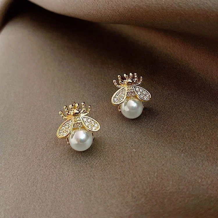 Fashion Pearl Simple Bee Pattern Earrings Charm Jewelry XYS0444