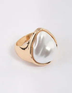 Gold Irregular Pearl Ring