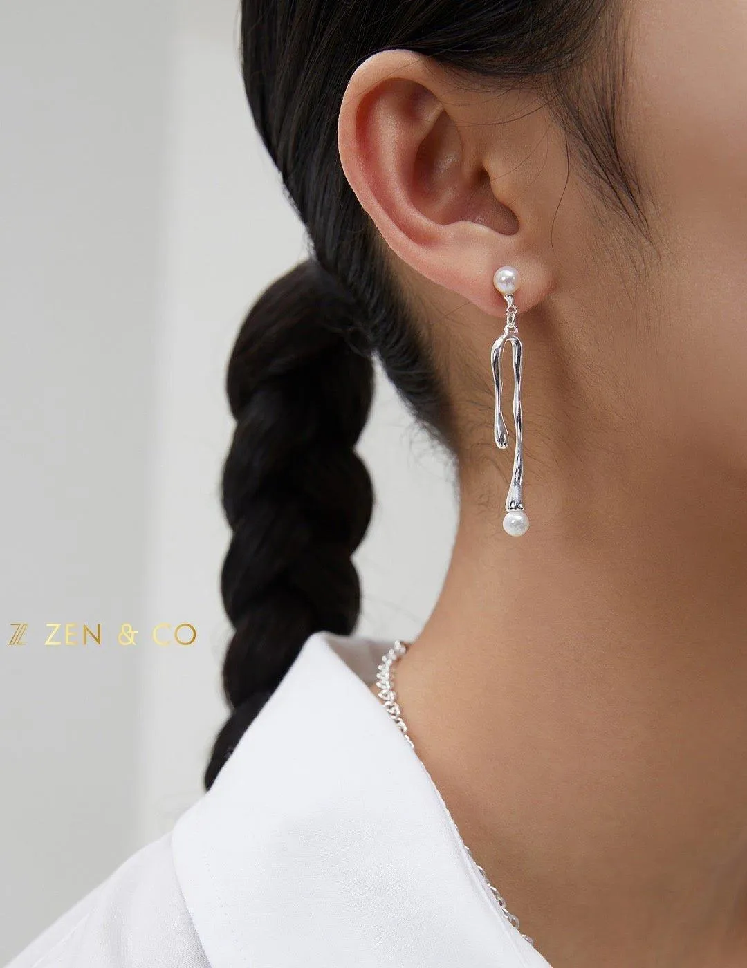 JELLYFISH Asymmetric dangle earrings