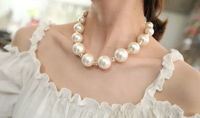 N2484 - Classic pearl necklace