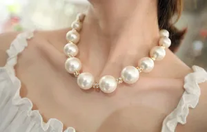 N2484 - Classic pearl necklace