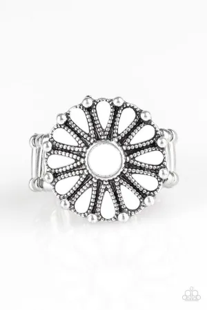 Paparazzi Ring ~ Poppy Pop-tastic - White