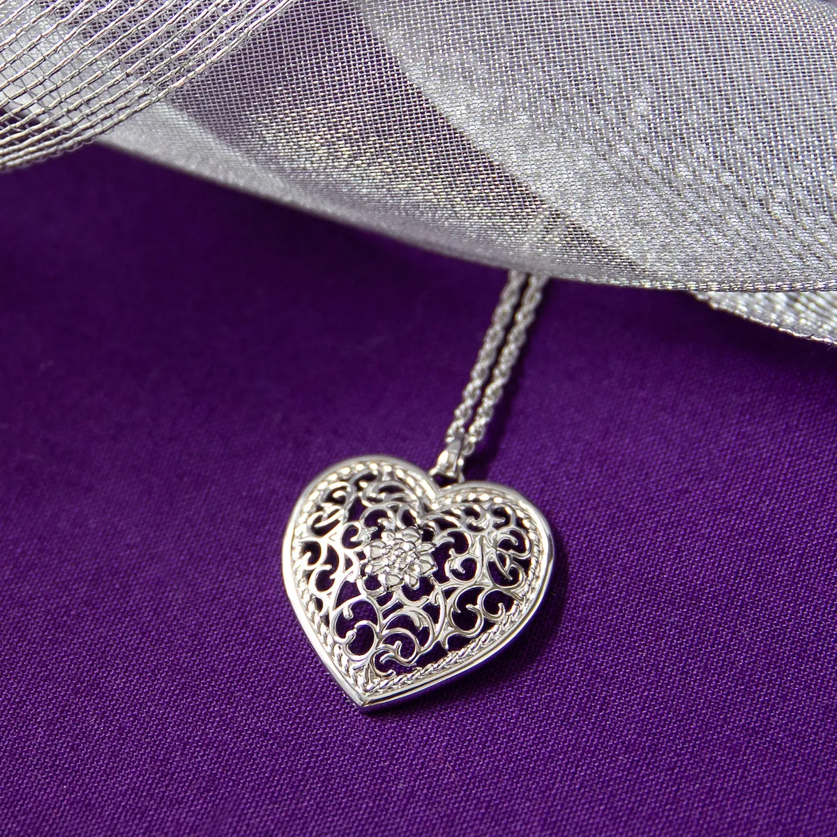 RockLove Jewelry XV Victorian Heart Necklace