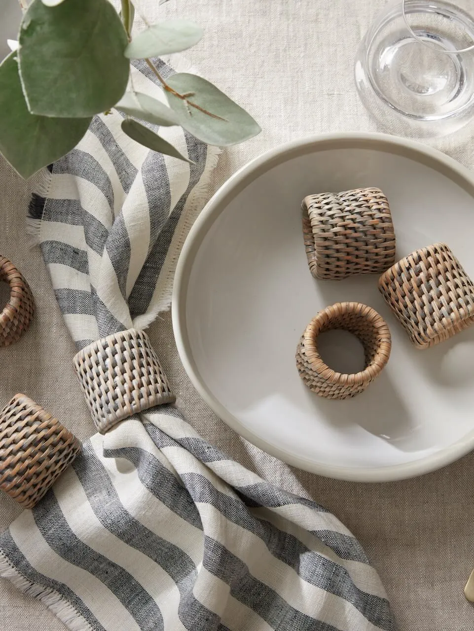 Set of 6 Rattan Napkin Rings Grey