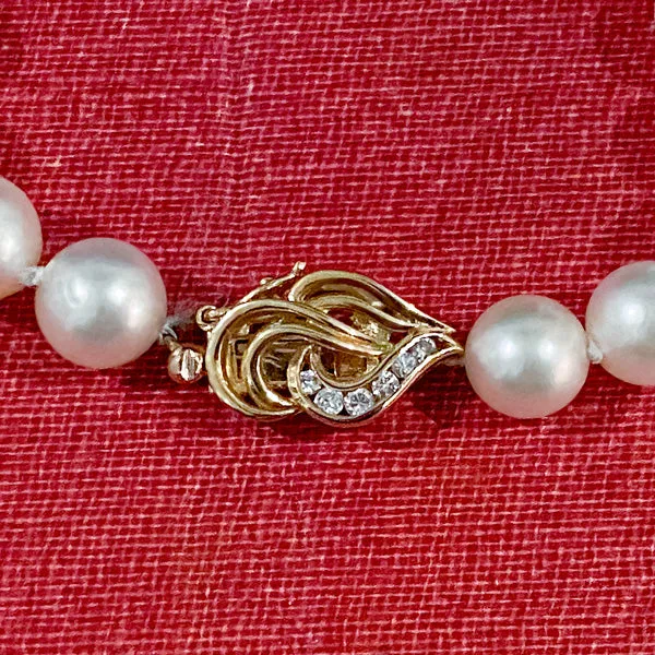 Vintage Single Strand Pearl Necklace